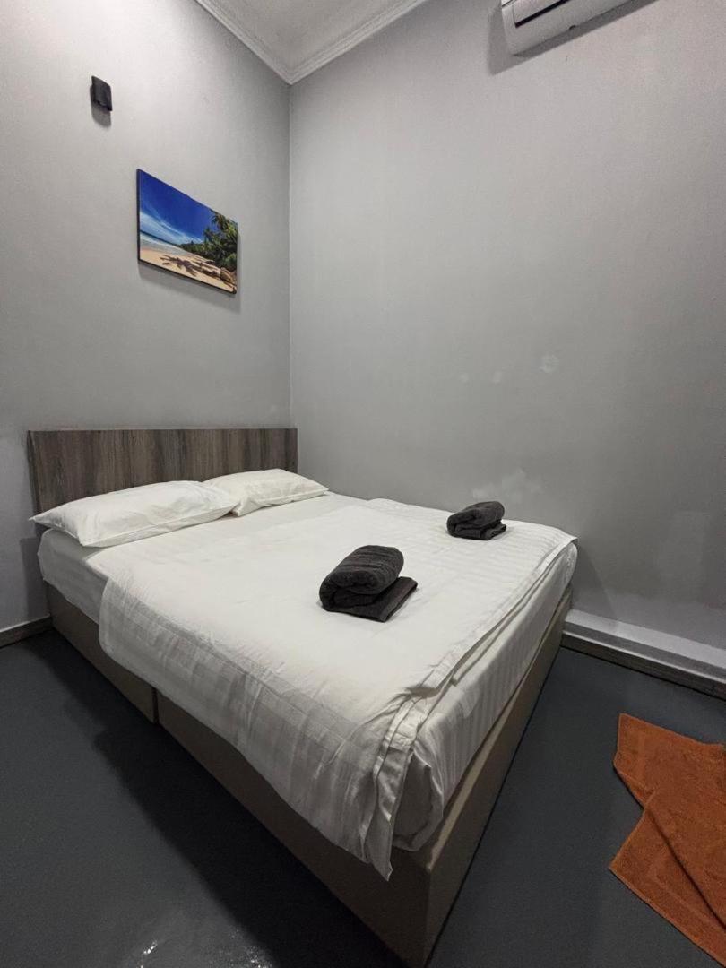 The Room Inn - Pasir Panjang Kampung Kuala Besut Dış mekan fotoğraf