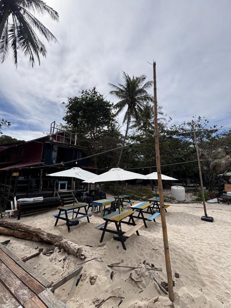 The Room Inn - Pasir Panjang Kampung Kuala Besut Dış mekan fotoğraf